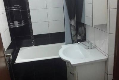 Apartament 3 camere, decomandat - zona Astra - 2