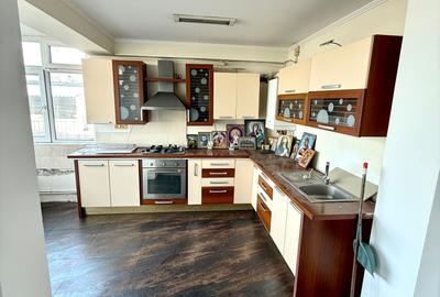 Apartament cu 3 camere decomandat în Central - 6