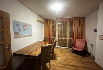 Apartament cu 2 camere semidecomandat, mobilat în Titan