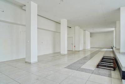 Spațiu Comercial Cu Poziție Extraordinară - 3