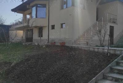 Casă cu Teren 1040 Mp în Central - 7