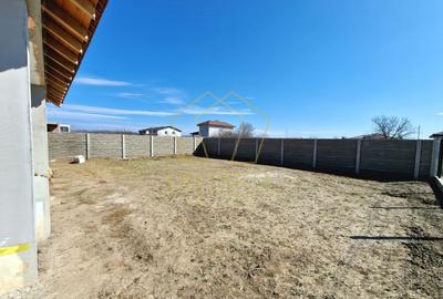 Casă individuală cu 3 camere cu Canalizare în Ghiroda - 11