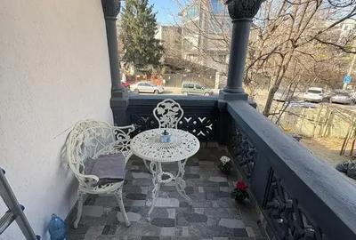 Casă cu 6 camere cu Canalizare în Moșilor - 8