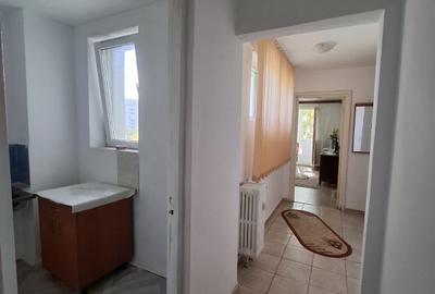 Brancoveanu ,bl.reabilitat,et.4/10,DECOMANDAT,Liber - 10