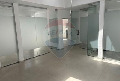 Birou, de 225 mp, în Central - 5
