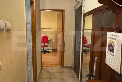 Apartament de vanzare, 3 camere, 65 mp, etaj intermediar, zona Calea Bucuresti - 6
