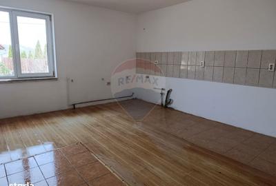 Casă cu 3 camere în Angofa - 2