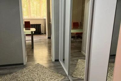 Garsonieră decomandată în Obor