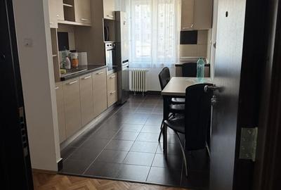 Apartament cu 2 camere decomandat în Decebal - 4