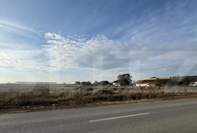 Teren de 7500 mp, în Central