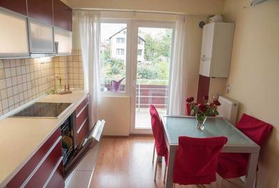 Apartament cu 4 camere decomandat în Central - 2