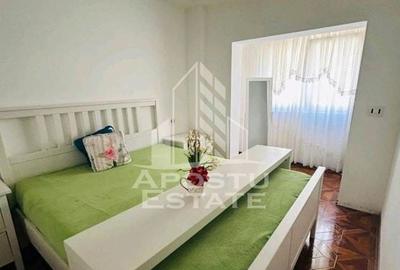 Apartament, 3 camere, centrala proprie, zona Lipovei - 1