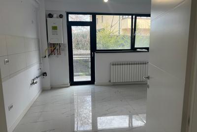 Apartament cu 3 camere decomandat în Tătărași - 2