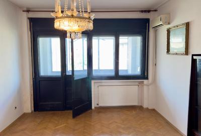 Apartament 4 camere Batistei, strada Vasile Lascar - 27