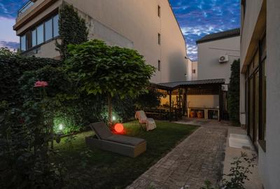 Salajan - zona de vile - 7 camere - 232 mp curte libera - 1