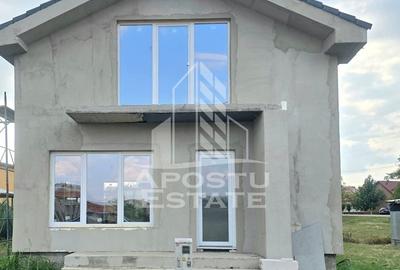 Vila, la rosu, de vanzare, in Sofronea, jud. Arad. - 1