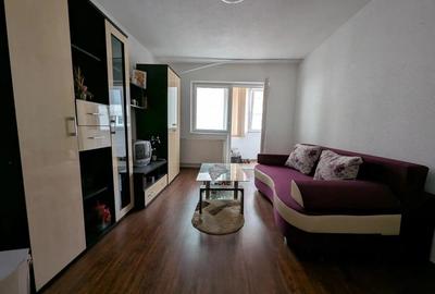Apartament cu 2 camere decomandat în Astra - 1