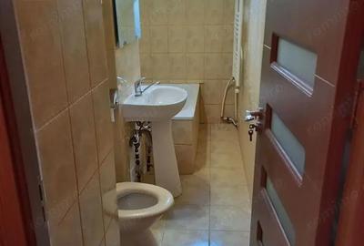 Garsonieră în Girocului