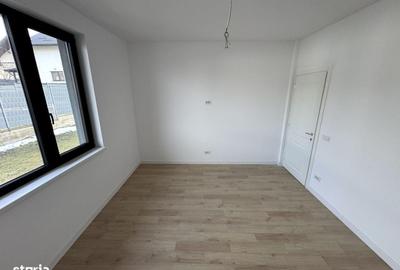 Casă cu 4 camere cu Teren 540 Mp în Miroslava - 5