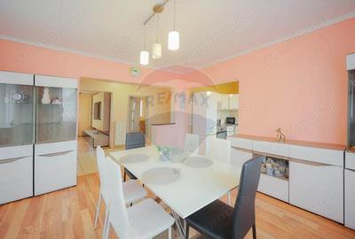 Casa familie mare Episcopia, 6 camere, garaj, curte 500 mp, de vanzare - 2