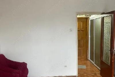 Garsonieră decomandată în Far - 8