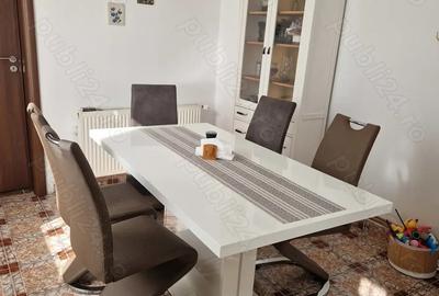 Vand casa 5 camere zona Teiu? - 2