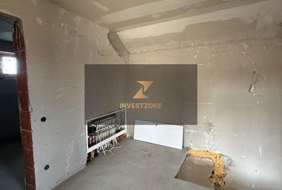 Casă cu 6 camere cu Teren 806 Mp în Cetariu - 4