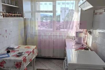Apartament cu 3 camere decomandat în Central - 3