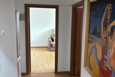 Apartament cu 2 camere decomandat în Exterior Vest