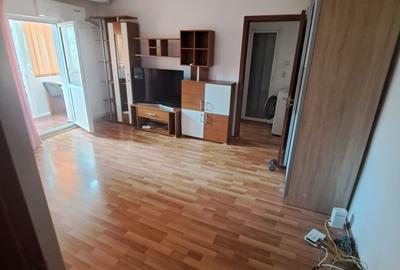 Apartament cu 2 camere semidecomandat în Craiovița Nouă - 3