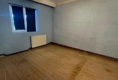 Apartament două camere - Longinescu - etaj 2/3 - 4