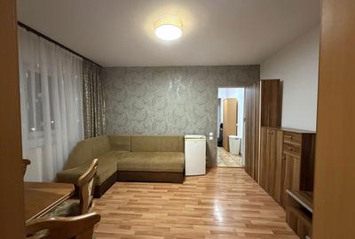 Apartament cu 3 camere decomandat în Exterior Vest - 2