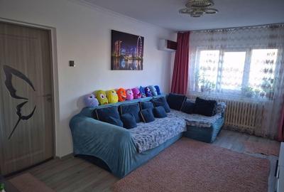 Apartament cu 3 camere semidecomandat, mobilat în Podu Roș - 3