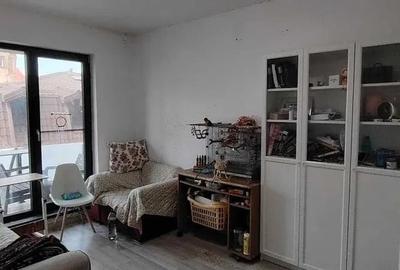 Apartament cu 3 camere decomandat în Jiului - 2