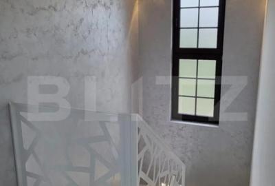 Casă cu 5 camere cu Teren 150 Mp în Central - 10