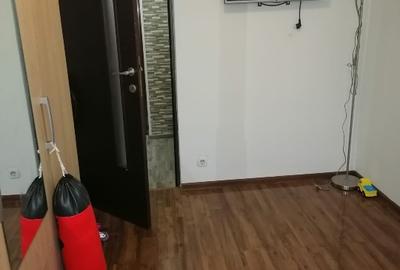 Vând apartament 3 camere - 8