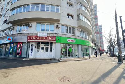 Spațiu comercial, de 50 mp, în P-ța Universității - 3