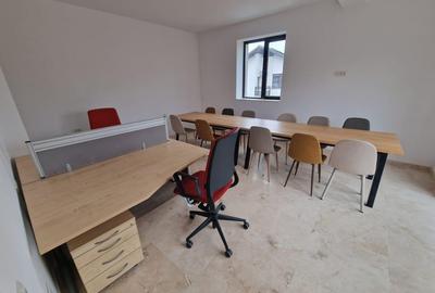 Birou, de 13 mp, în Ostratu - 3