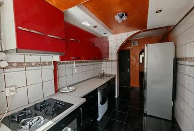Apartament cu 3 camere semidecomandat în Sud - 2
