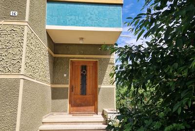 Casă cu 4 camere cu Teren 723 Mp în Victoria - 4