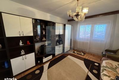 Apartament cu 3 camere decomandat în Florilor - 3