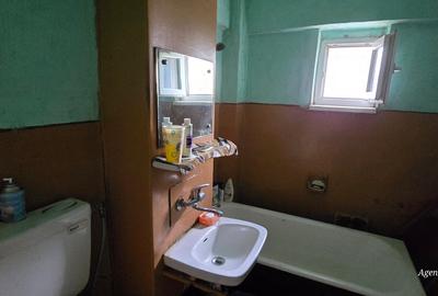 Apartament 4 camere decomandat - 3