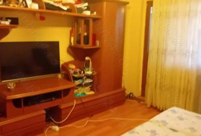 Apartament cu 2 camere decomandat în Radu Negru - 2