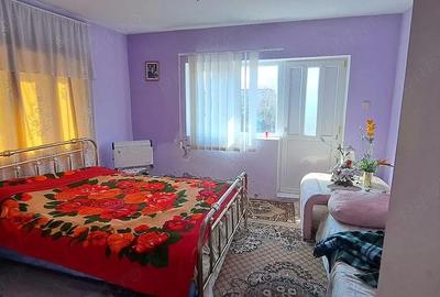 Casă cu 11 camere cu Teren 731 Mp în Sud