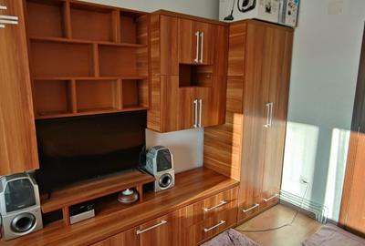 Garsonieră semidecomandată în Tractorul