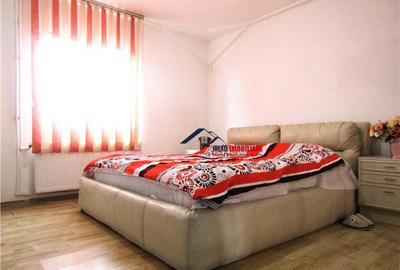 Casă cu 3 camere cu Teren 610 Mp în Central