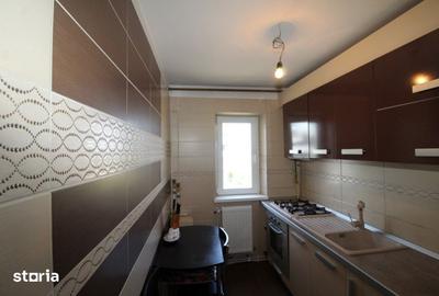 Apartament cu 3 camere semidecomandat, mobilat în Tomis Nord - 2