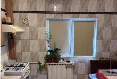 Basarabia-strada Carei-apartament 3 camere - 2