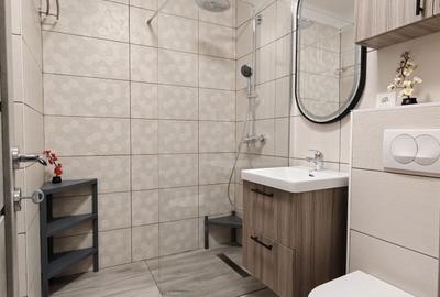 Apartament cu 3 camere semidecomandat în Berceni - 3