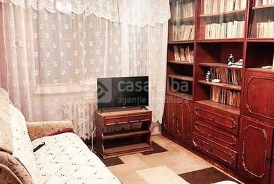 Blv. Poitiers - 3 camere decomandat, doua bai, etaj 1+2, bloc 1989 Blv. Poitiers - 3 camere decomandat, doua bai, etaj 1+2, bloc 1989 - 2